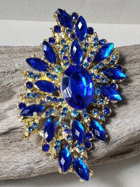 New Blue Rhinestone Brooch Large Oval Shaped Floral Design Gold Metal Base